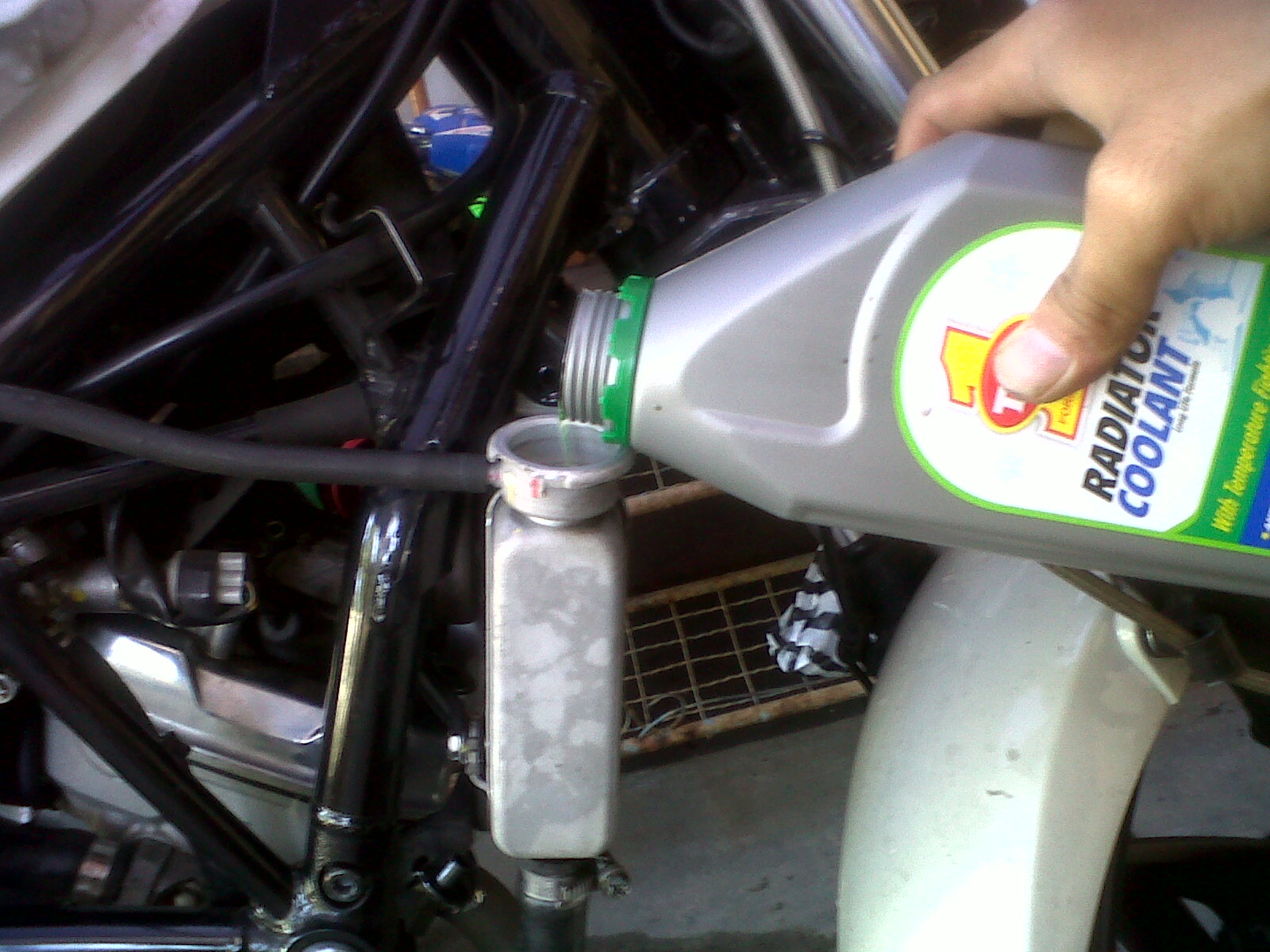 3 Penyebab Air Radiator di Sepeda Motor Bocor